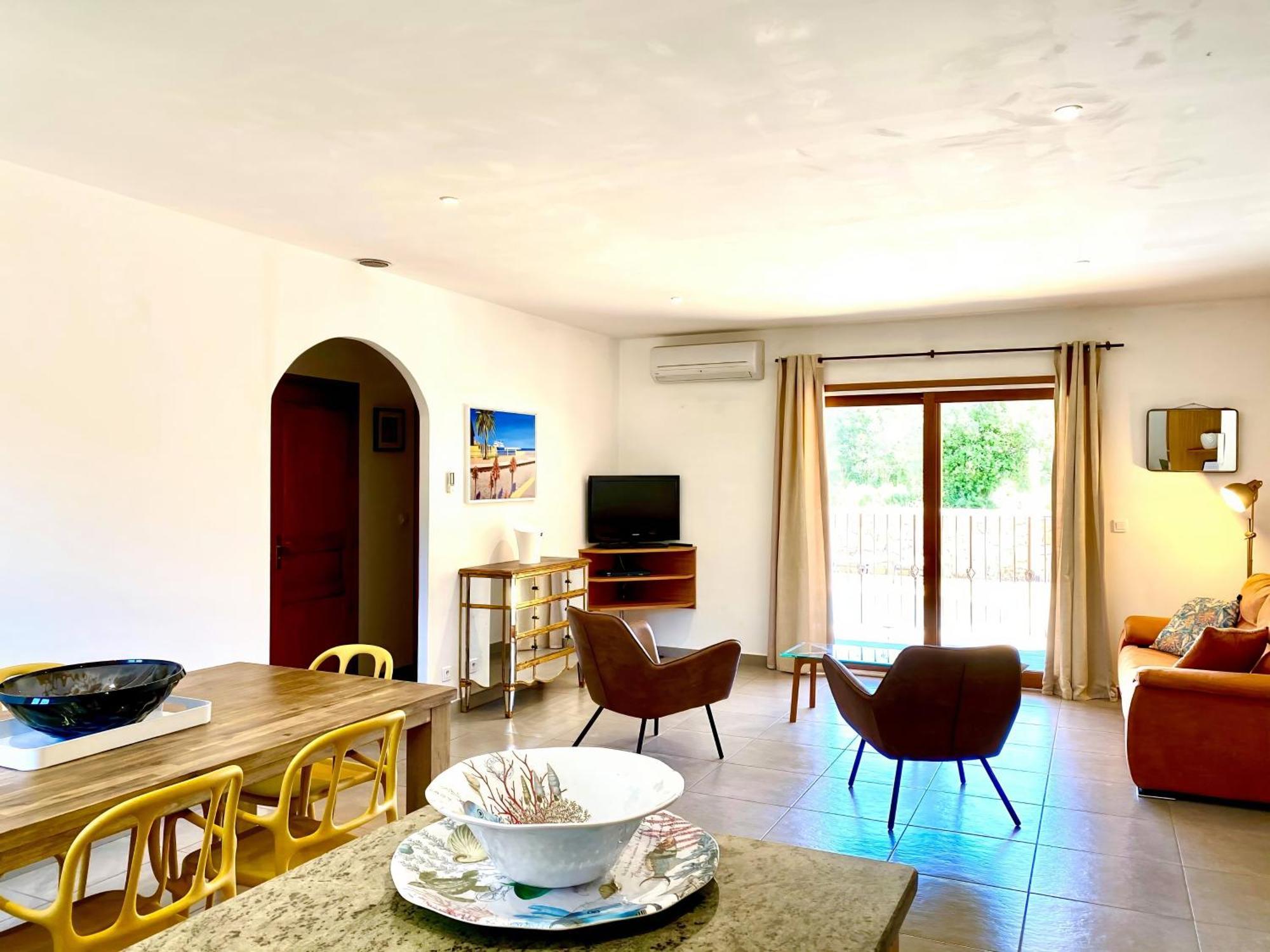 Domaine Villas Celia Μοντιτσέλο Εξωτερικό φωτογραφία